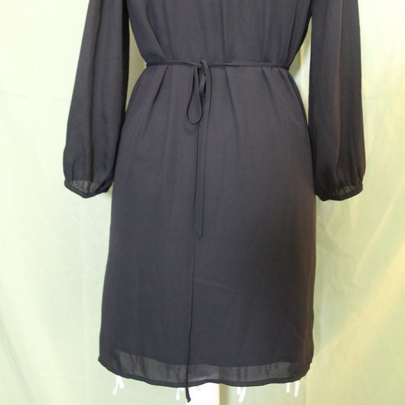 Flattering Black Baby Doll Dress - Picture 7 of 14
